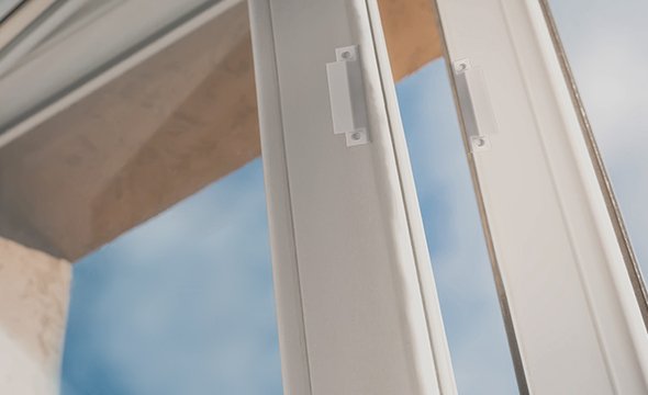 Instalao em portas e janelas de diferentes materiais